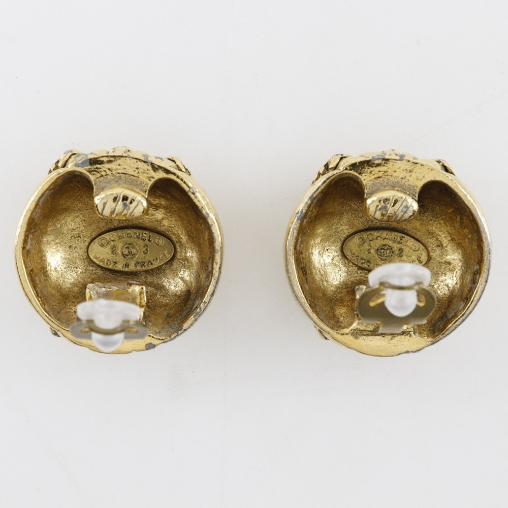 CHANEL Authentic Gold Logo Earrings - Picture 4 of 7